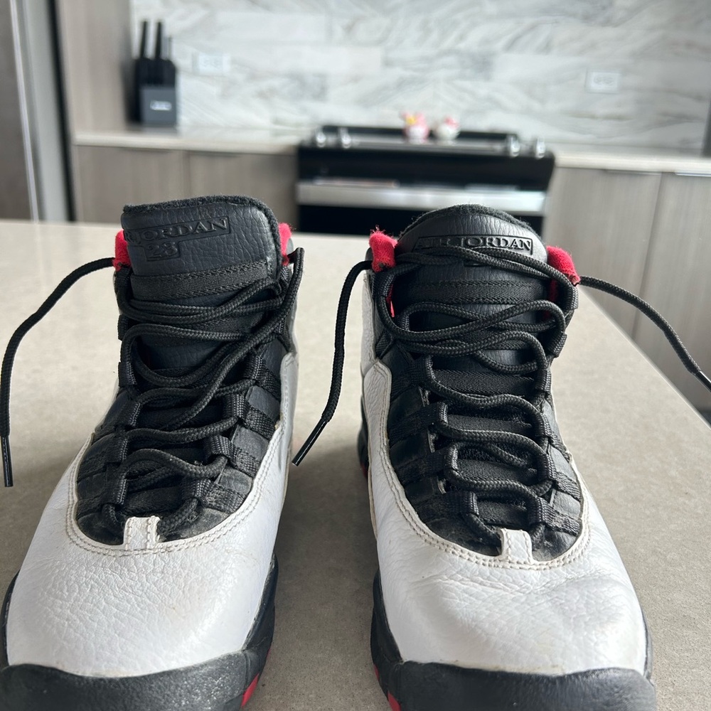 Jordan 10s Chicago